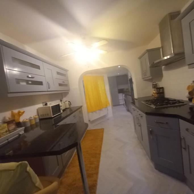 Golden Plush Suites - Beautiful Luxury 3 Bed House In Лестер Екстер'єр фото