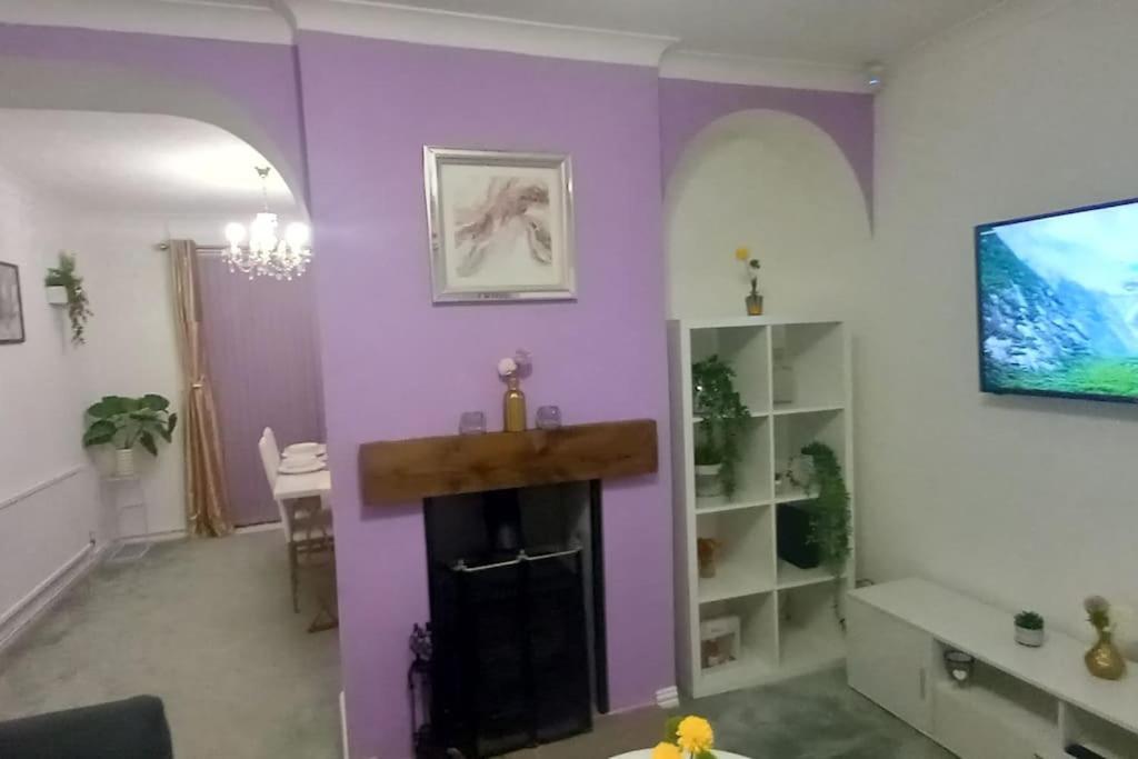 Golden Plush Suites - Beautiful Luxury 3 Bed House In Лестер Екстер'єр фото