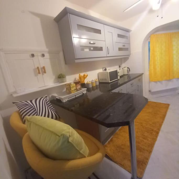 Golden Plush Suites - Beautiful Luxury 3 Bed House In Лестер Екстер'єр фото